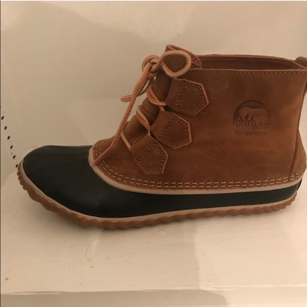 Sorel Women’s Out n About Rainboots